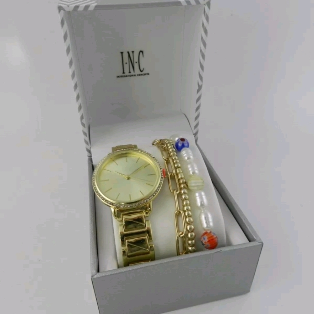 NWT INC INTERNATIONAL CONCEPTS Women's Gold-Tone Bracelet Watch 35mm